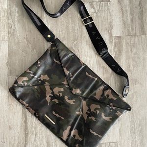 Quay Australia Crossbody Camo Laptop Bag